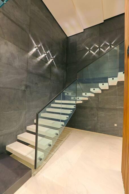Duplex De Luxe, Piscine Sauna Apartment *